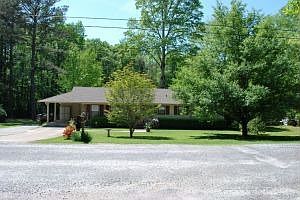 2nd image of 98 Montezuma Dr