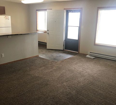 3rd image of 905 1st Ave #2