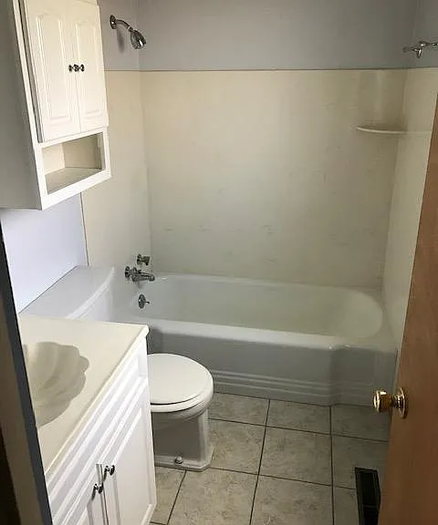2138 Gunnison Ave — Photo 16