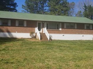 492 Macedonia Rd, Newnan, GA 30263