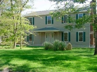 6 Karlsruhe St, East Hampton, NY 11937