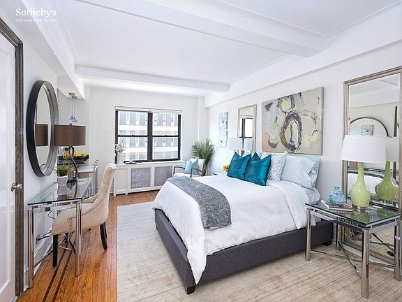 2nd image of 102 W 85th St APT 4E
