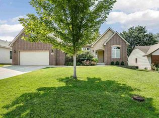 1811 E Beaumont St, Wichita, KS 67219