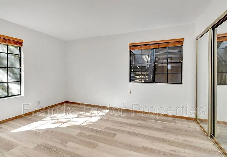 8840 Villa La Jolla Dr #211 — Photo 17