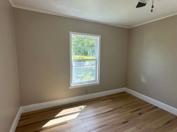 59 E Parsonage St, Mc Rae Helena, GA 31055
