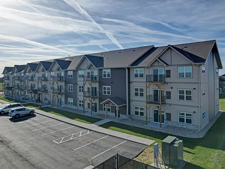 The Heights I - Apartments — Photo 8