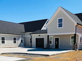 500 S George Adams Rd #B, Scottsboro, AL 35768