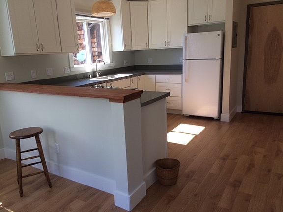 Kitchen with eating counter