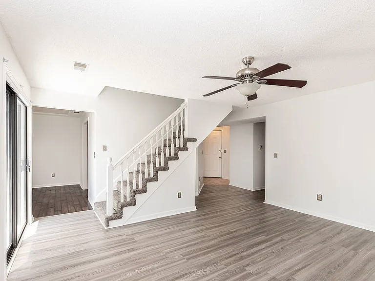 5870 Park St #9 — Photo 7