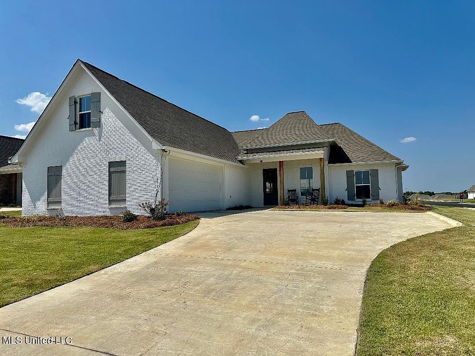 1st image of 800 Glenwild Cir
