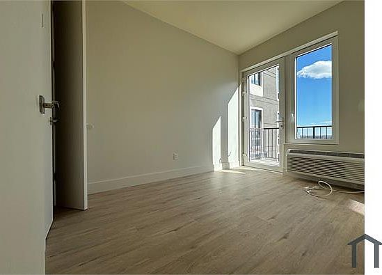 5th image of 406 Remsen Ave #2D