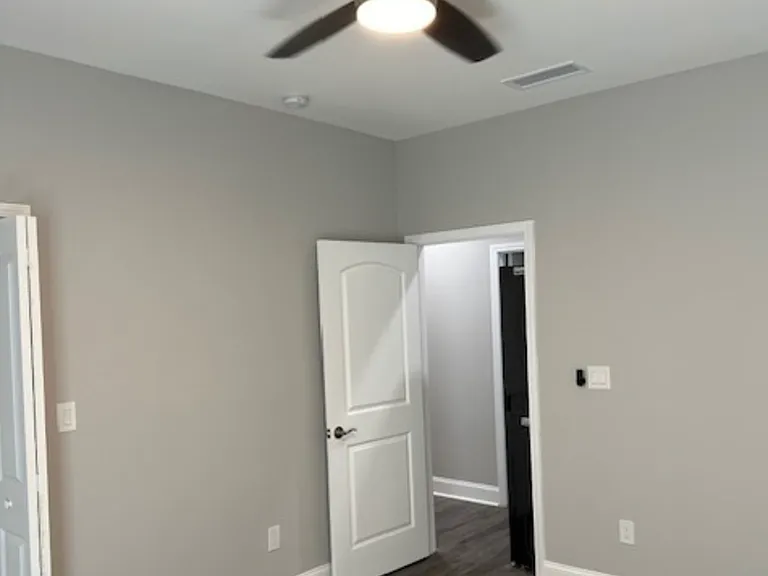 222 Taylor Cir — Photo 12
