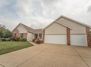 211 Edbrooke Dr, Shiloh, IL 62221