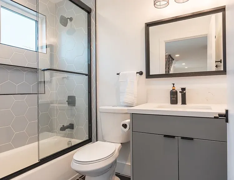 1148 N Sycamore Ave #C — Photo 3