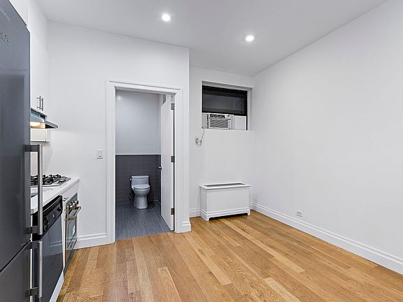 3rd image of 349 E 58th St APT 1f