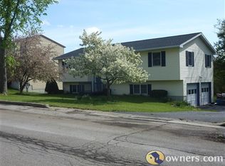 850 Anne Ln, Endicott, NY 13760