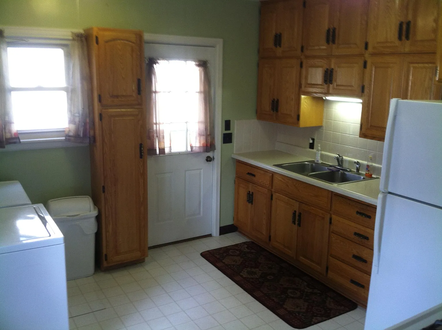 3503 Sturdevant St photo 1
