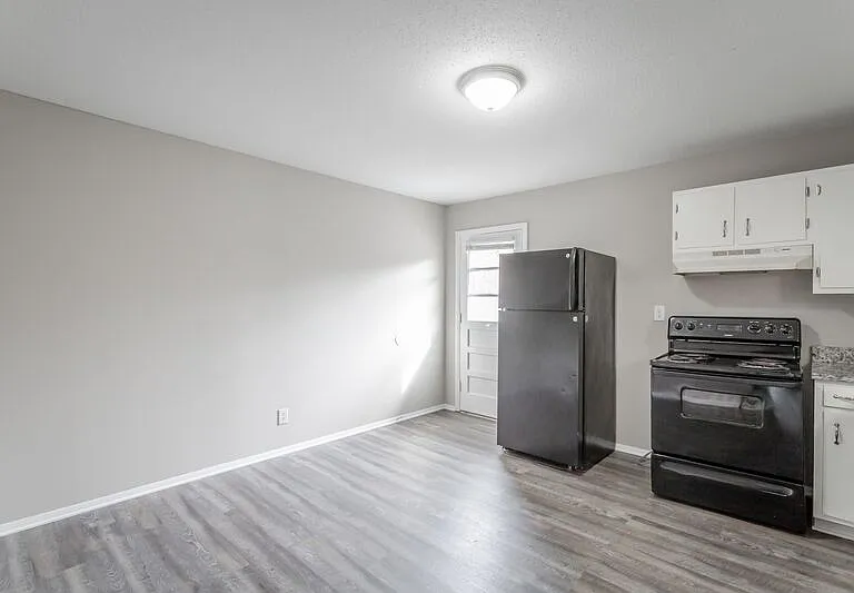 113 Goodson Ave #11 — Photo 8