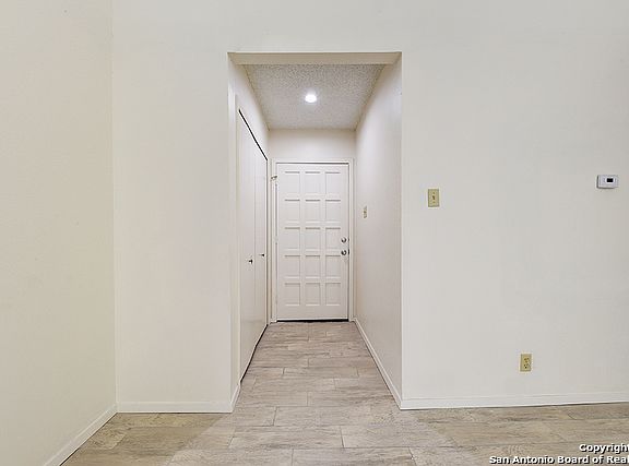 4th image of 4746 Casa Bello St
