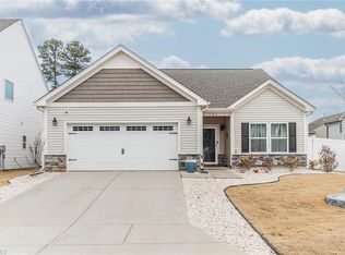 143 Centerpiece Dr, High Point, NC 27265