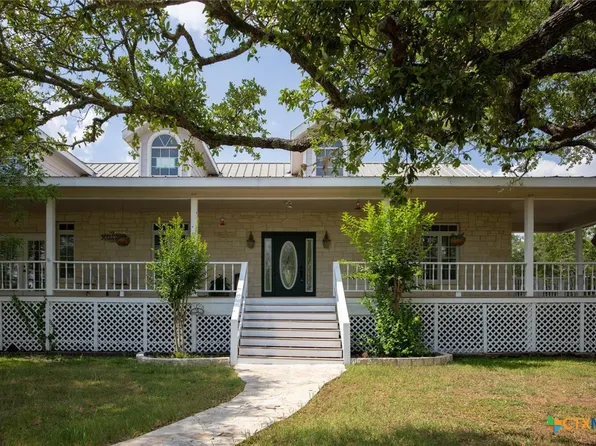 786 Stirrup Dr, Spring Branch, TX 78070