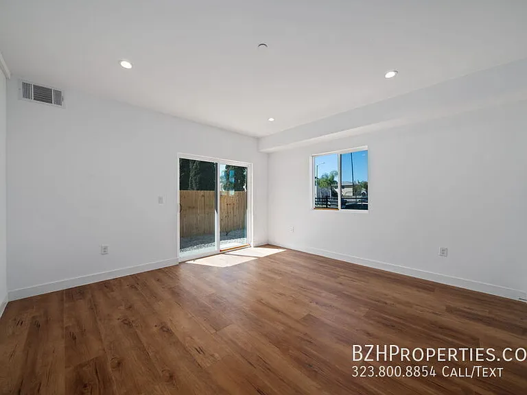 6336 Beck Ave #2 — Photo 11