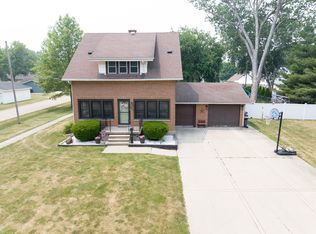 304 N Jefferson Ave, Amboy, IL 61310