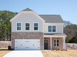 3348 Pepperpike Ct, Loganville, GA 30052