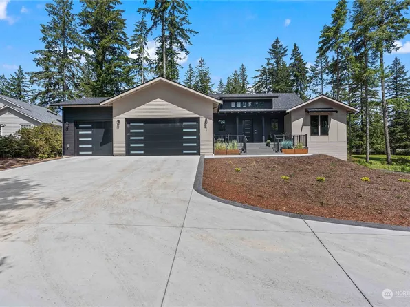 941 E Manzanita Drive, Union, WA 98592