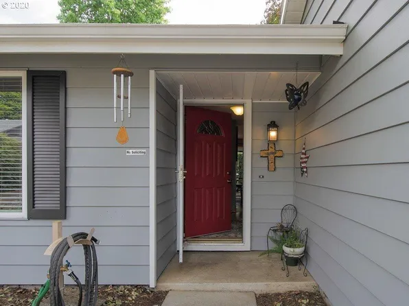 2310 NE Juniper Ave, Gresham, OR 97030