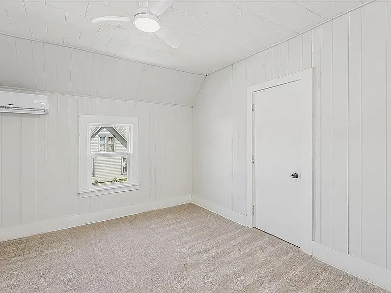301 SW 3rd St #1 — Photo 22