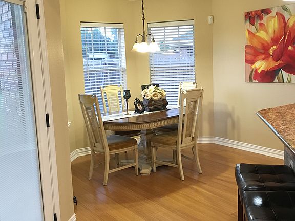 4th image of 14 Harley Ct