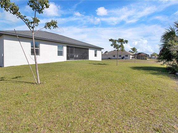 5th image of 4302 NW 32nd St