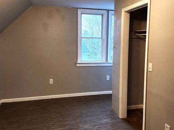 4th image of 15 Way St #3