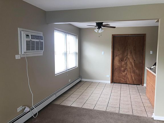 3rd image of 1000 E 150th Pl Floor 2