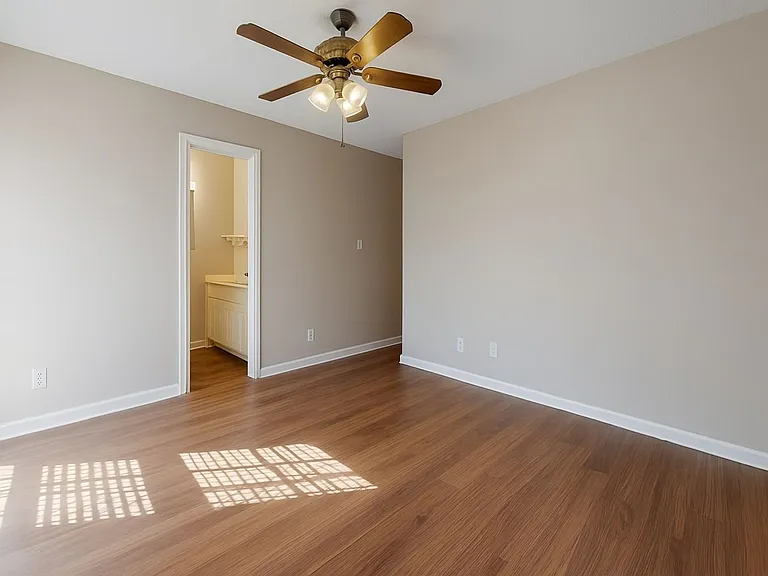 1806 Heatherton Dr — Photo 33