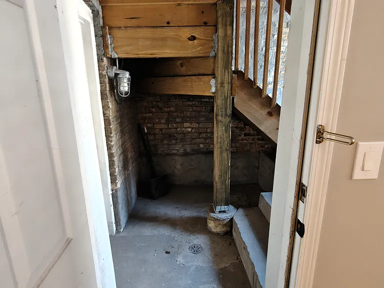 4946 N Ridgeway Ave #3 — Photo 23