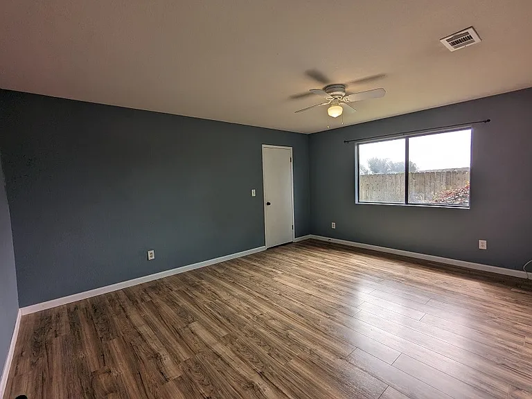 1277 Belridge St #1B — Photo 13
