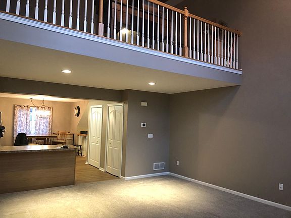 5th image of 1823 Stone Manor Cir