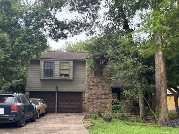26 S High Oaks Cir, Spring, TX 77380