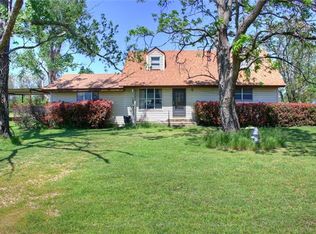 100 McGoodwin St, Aurora, TX 76078