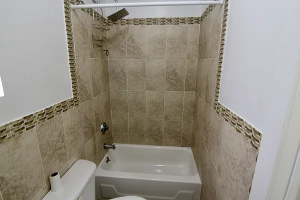 Rented by Lucky Apt Inc | media 22