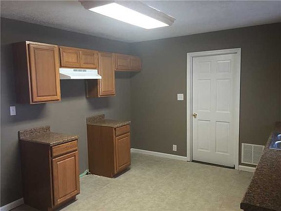 5th image of 751 W Hanna Ave