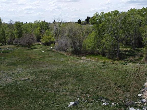 2nd image of 720 SE Stonebridge Drive