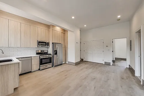 2023 N Drake Ave #3S Photo 1