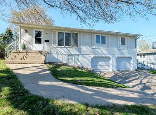 817 W Madison St, Knoxville, IA 50138
