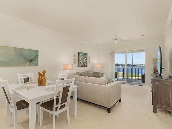 3rd image of 10370 Washingtonia Palm Way APT 4323