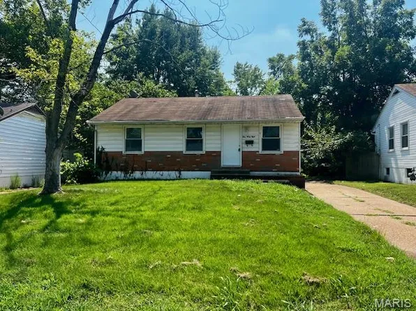 448 Midlothian Rd, Saint Louis, MO 63137