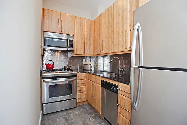 Sold by Bold New York | media 20