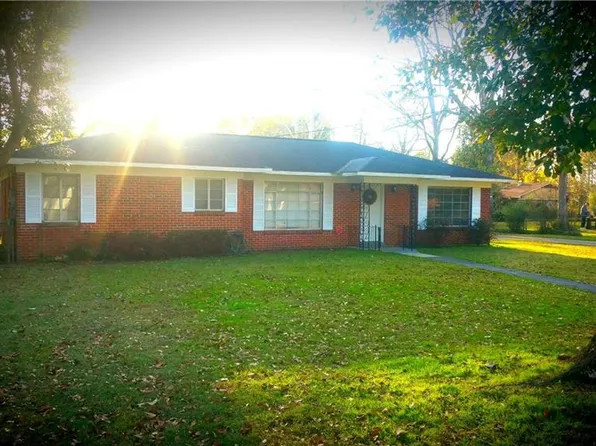 315 Sutherland Dr, Chickasaw, AL 36611